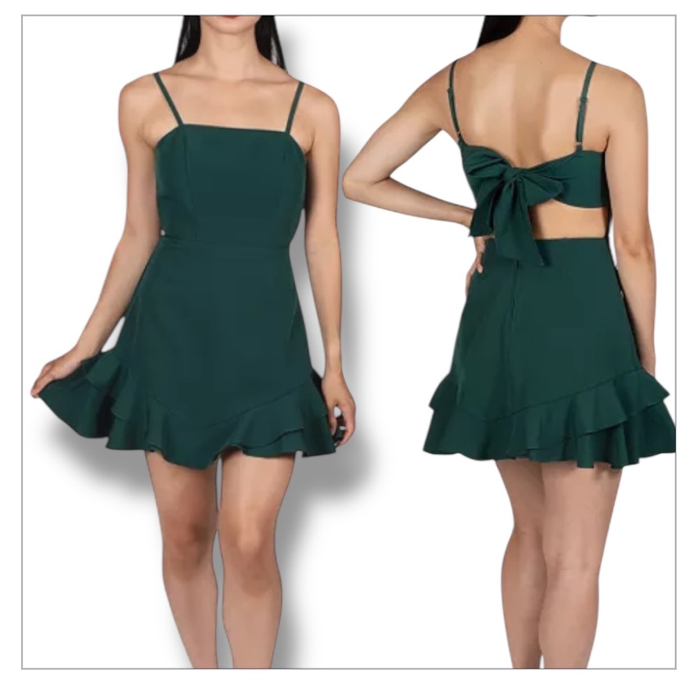 Juniors Green Sleeveless Party Dress